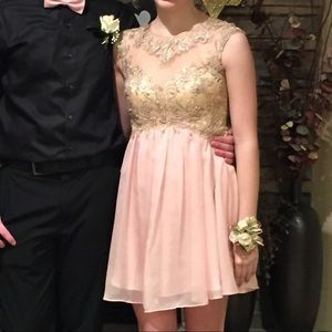 Formal Dress Light Pink w/ Lace size 5/6